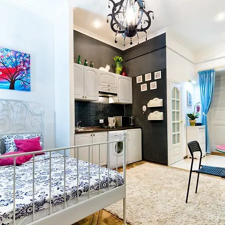 Stylish Near Rynok Square Апартаменты