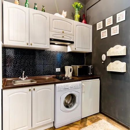 Апартаменты Stylish Near Rynok Square *
