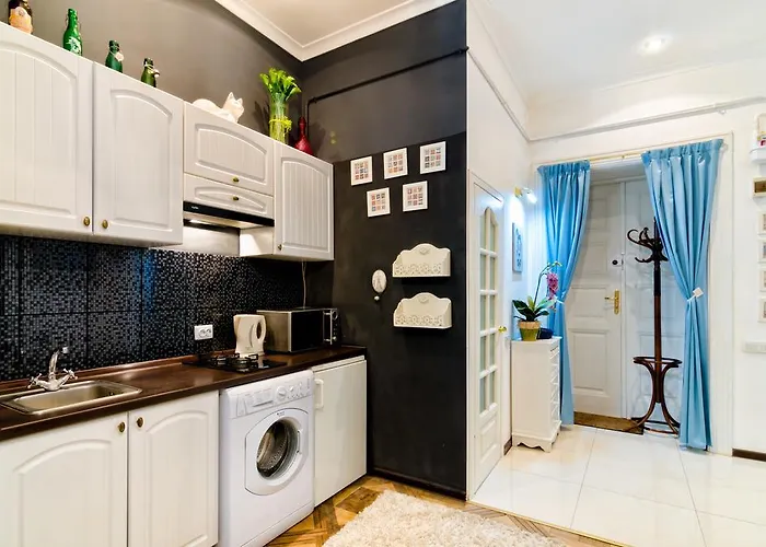 Apartment Stylish Near Rynok Square